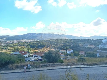 Terreno para Venda em Loures