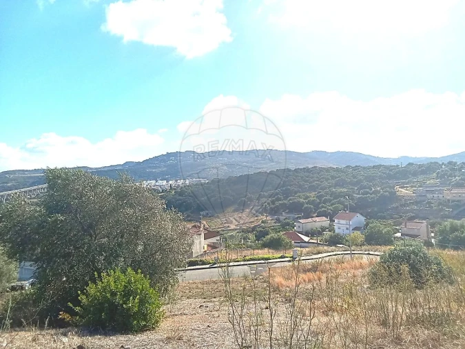 Terreno para Venda em Loures Foto 9