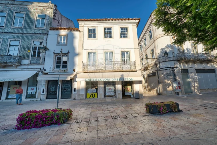 Prédio para Venda em Marvila, Ribeira Santarém, São Salvador, São Nicolau Foto 6