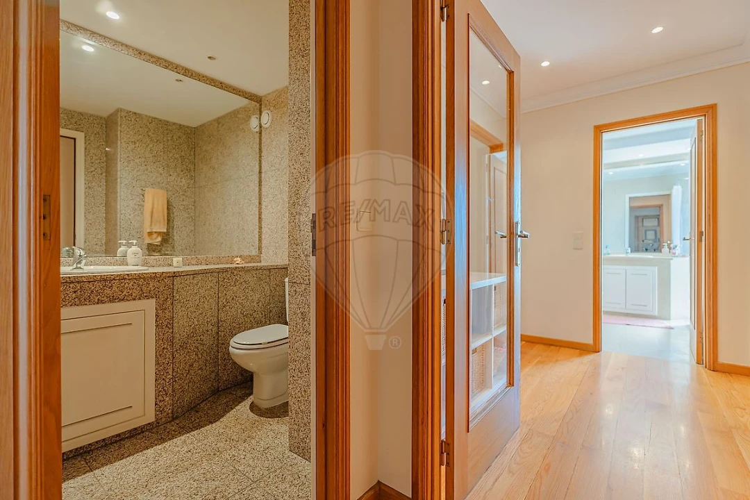 Apartamento T4 para Venda em Madalena Foto 13