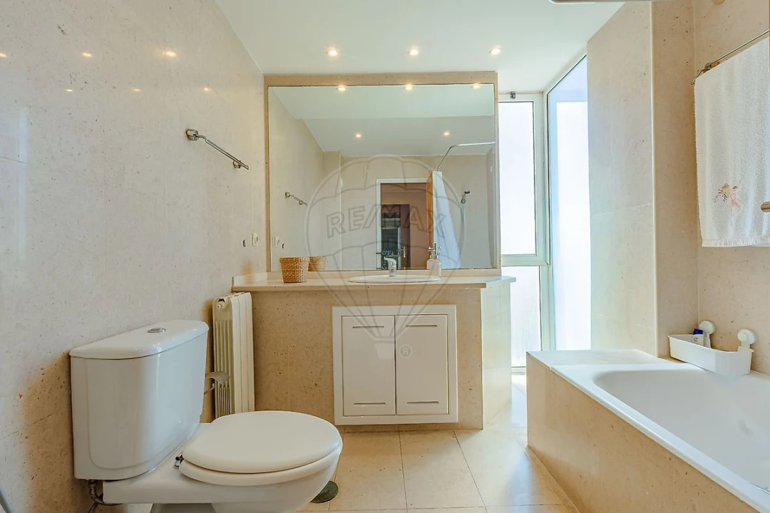 Apartamento T4 para Venda em Madalena Foto 24