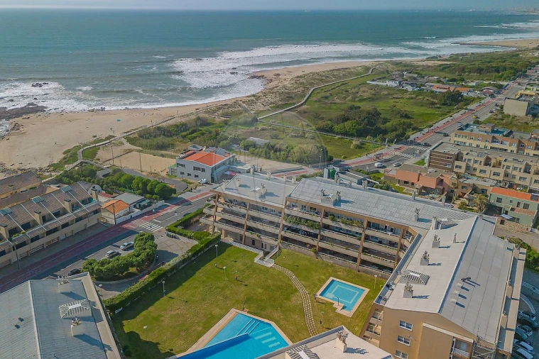 Apartamento T4 para Venda em Madalena Foto 5