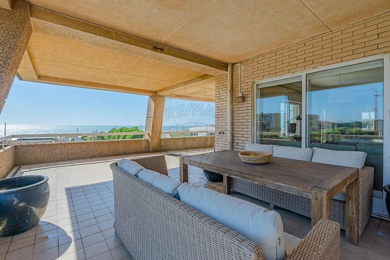 Apartamento T4 para Venda em Madalena Foto 4