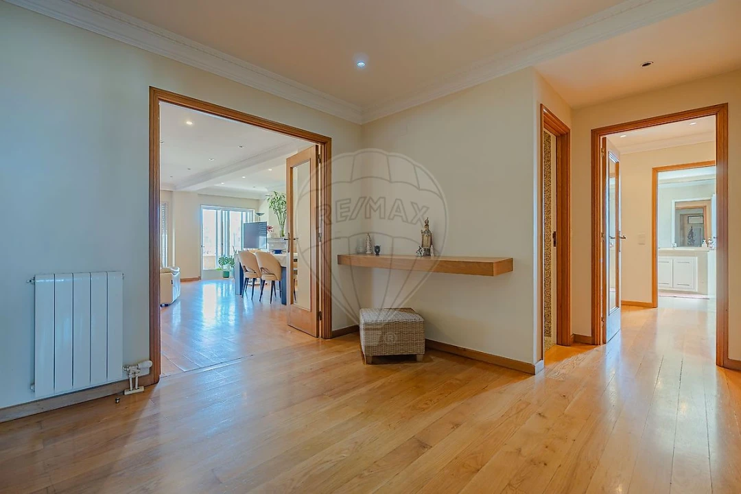 Apartamento T4 para Venda em Madalena Foto 8