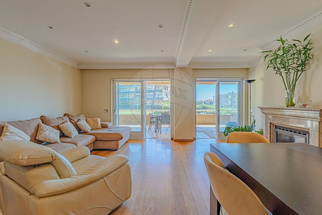 Apartamento T4 para Venda em Madalena Foto 1