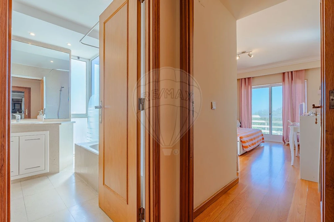 Apartamento T4 para Venda em Madalena Foto 23