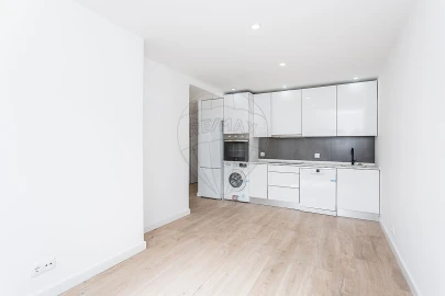 Apartamento T2 para Venda em Odivelas