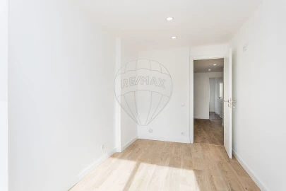 Apartamento T2 para Venda em Odivelas