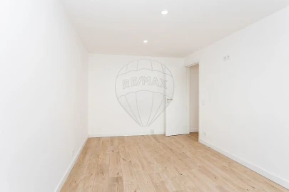 Apartamento T2 para Venda em Odivelas