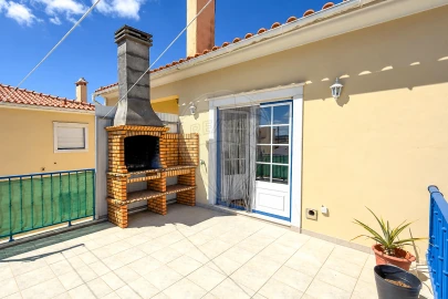 Apartamento T3 para Venda em A dos Cunhados e Maceira