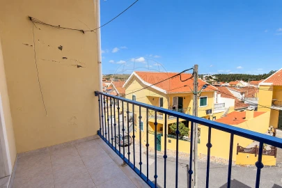 Apartamento T3 para Venda em A dos Cunhados e Maceira