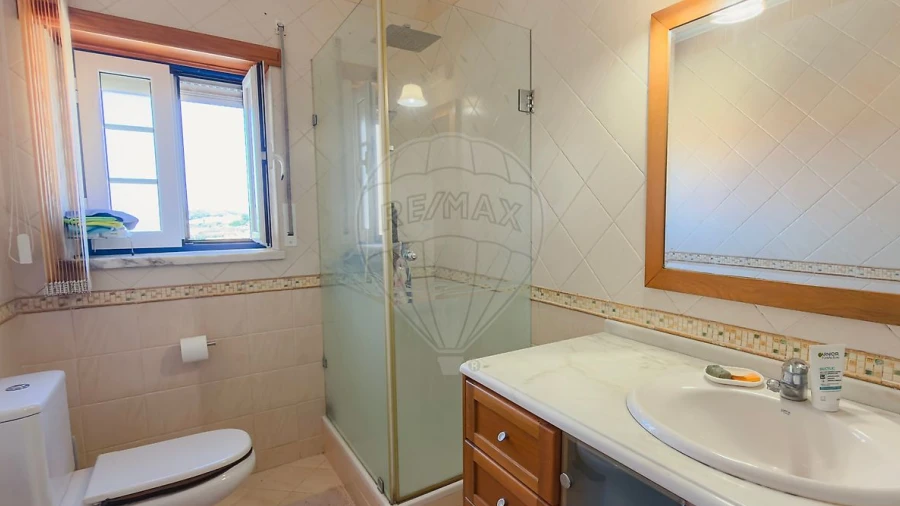 Apartamento T3 para Venda em A dos Cunhados e Maceira