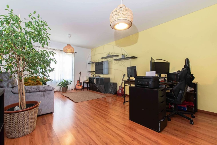 Apartamento T3 para Venda em Alverca do Ribatejo e Sobralinho Foto 7