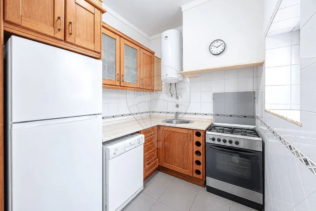 Apartamento T2 para Venda em Santa Maria, São Pedro e Matacães Foto 6