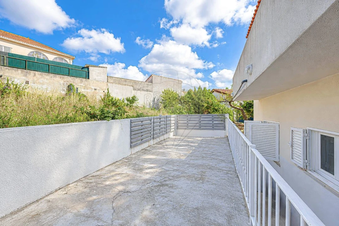 Apartamento T2 para Venda em Santa Maria, São Pedro e Matacães Foto 8