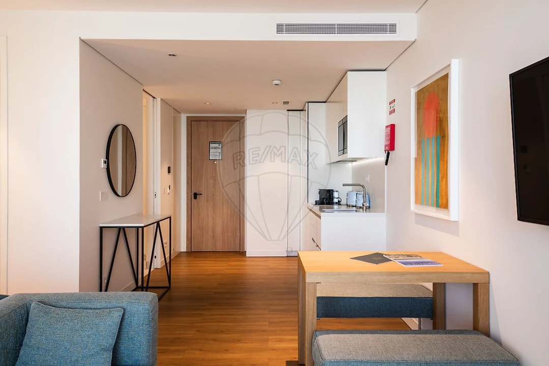 Apartamento T0 para Venda em Parque das Nações Foto 8