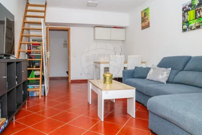Apartamento T2 para Venda em Ota