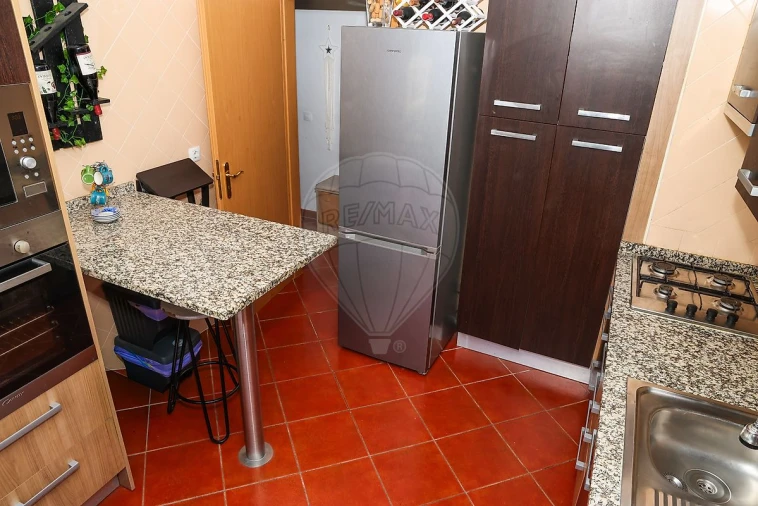 Apartamento T2 para Venda em Ota Foto 6