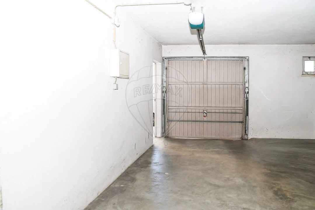 Apartamento T2 para Venda em Ota Foto 16