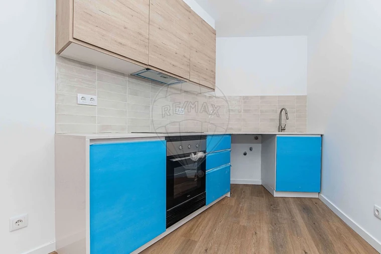 Moradia T2 para Venda em Abrigada e Cabanas de Torres Foto 8