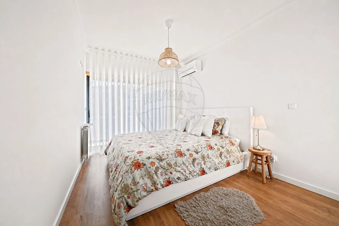 Apartamento T2 para Venda em Vialonga Foto 27