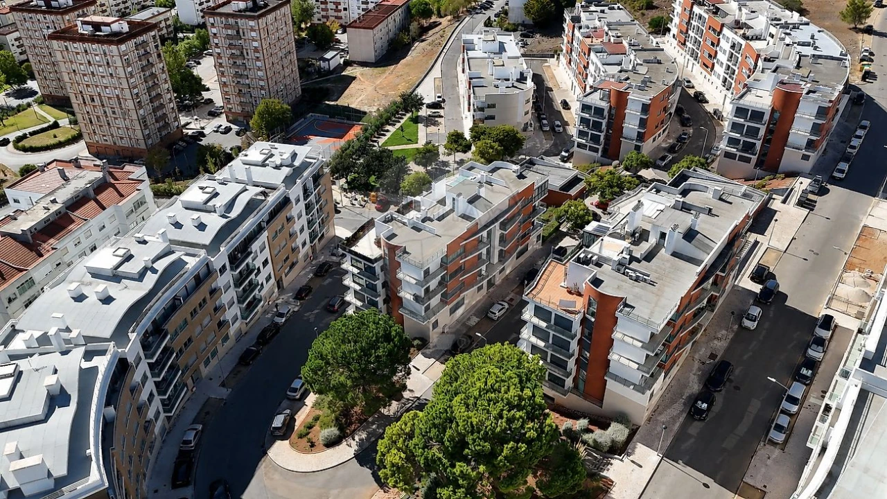 Apartamento T2 para Venda em Vialonga Foto 41
