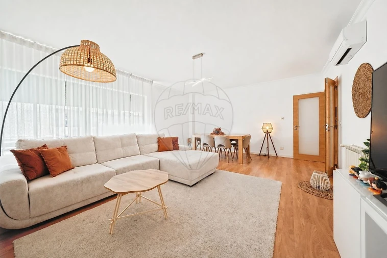 Apartamento T2 para Venda em Vialonga Foto 16