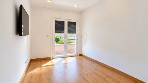 Apartamento T2 para Venda em Vialonga
