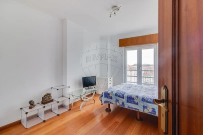 Apartamento T2 para Venda em Rio de Mouro