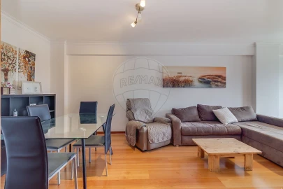 Apartamento T2 para Venda em Rio de Mouro