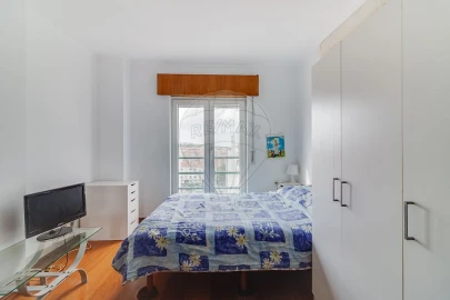 Apartamento T2 para Venda em Rio de Mouro