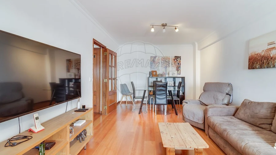 Apartamento T2 para Venda em Rio de Mouro