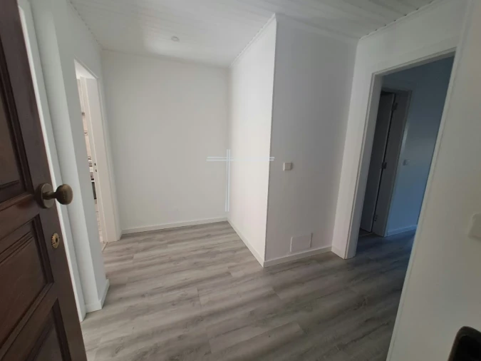 Apartamento T3 para Venda em Quinta do Conde Foto 2