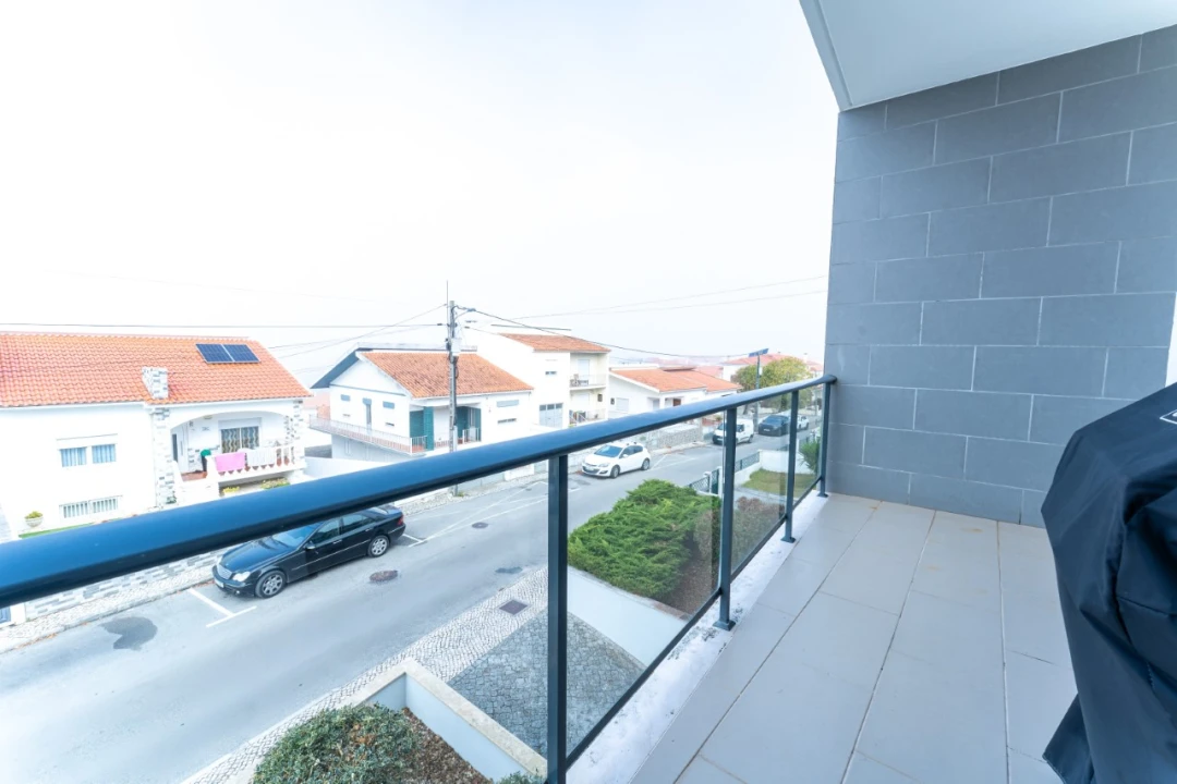 Apartamento T2 para Arrendamento em Nazare Foto 9