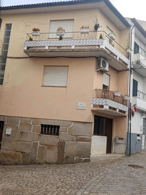 Moradia T3 para Venda em Gouveia (São Pedro e São Julião)