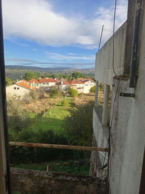 Moradia T3 para Venda em Gouveia (São Pedro e São Julião)