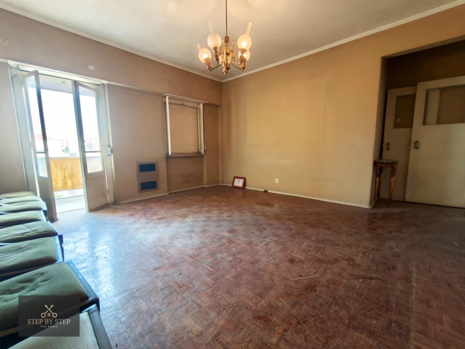Apartamento T4 para Venda em Areeiro Foto 14