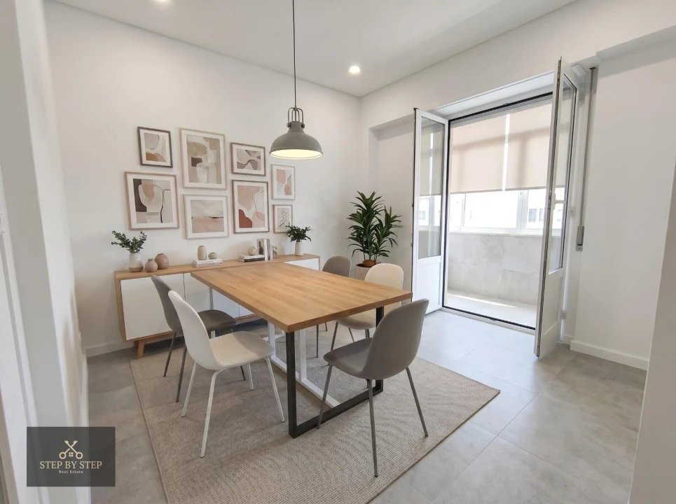 Apartamento T4 para Venda em Areeiro Foto 4
