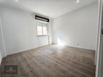 Apartamento T3 para Venda em Venteira