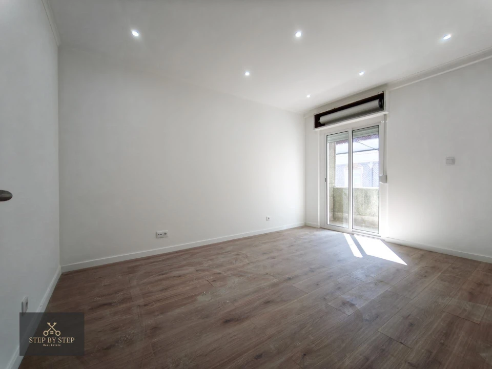 Apartamento T3 para Venda em Venteira Foto 10
