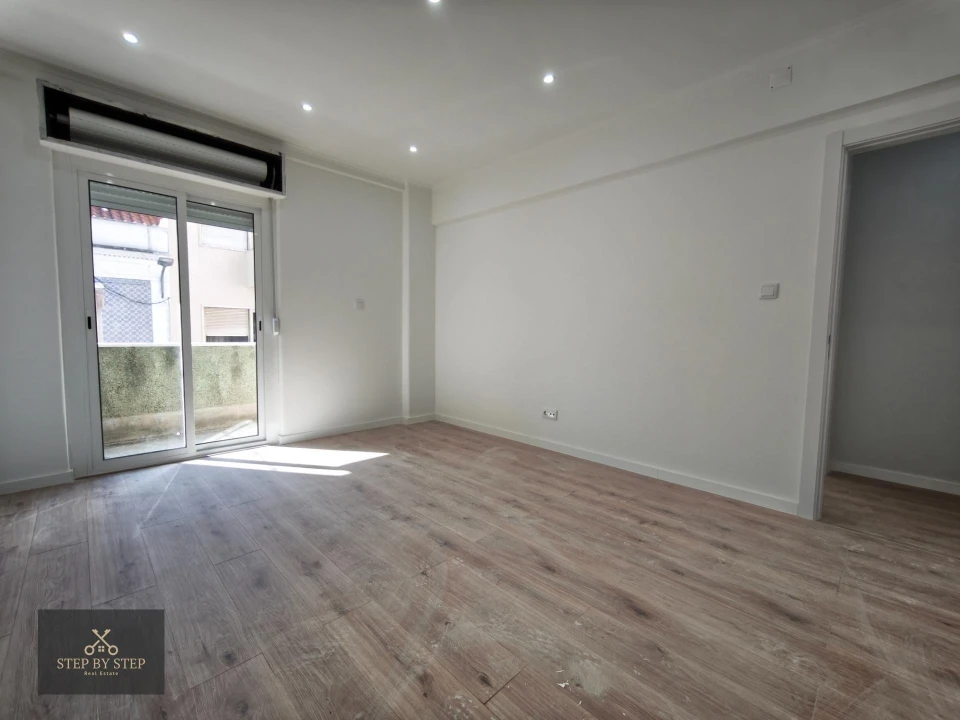 Apartamento T3 para Venda em Venteira Foto 11