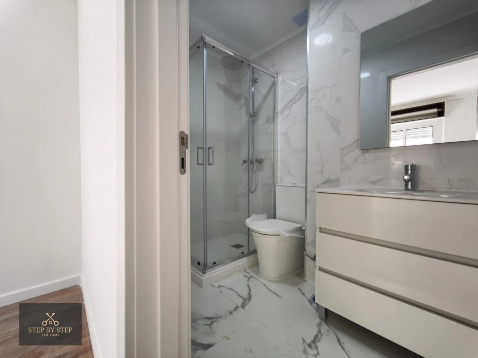 Apartamento T3 para Venda em Venteira Foto 19