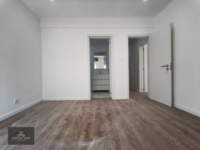 Apartamento T3 para Venda em Venteira Foto 18