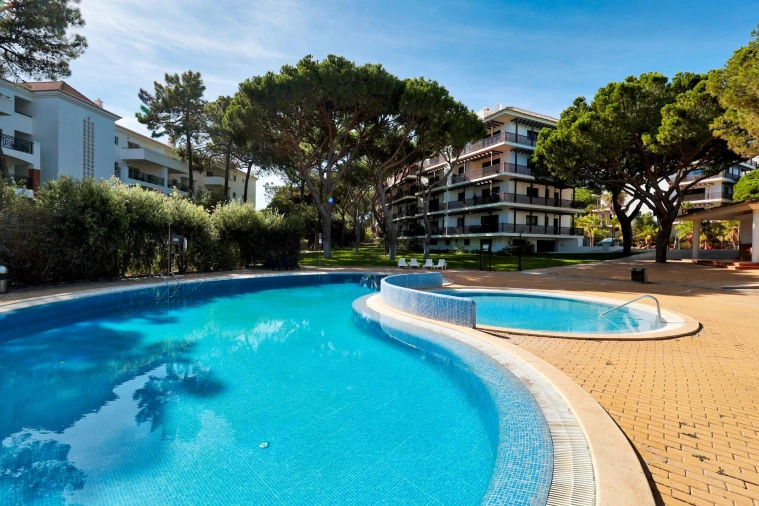 Apartamento T2 para Venda em Albufeira e Olhos de Água Foto 34