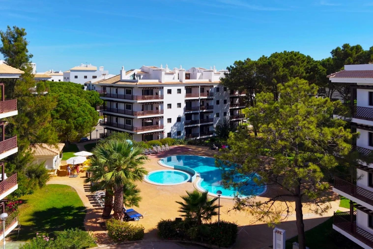 Apartamento T2 para Venda em Albufeira e Olhos de Água Foto 37
