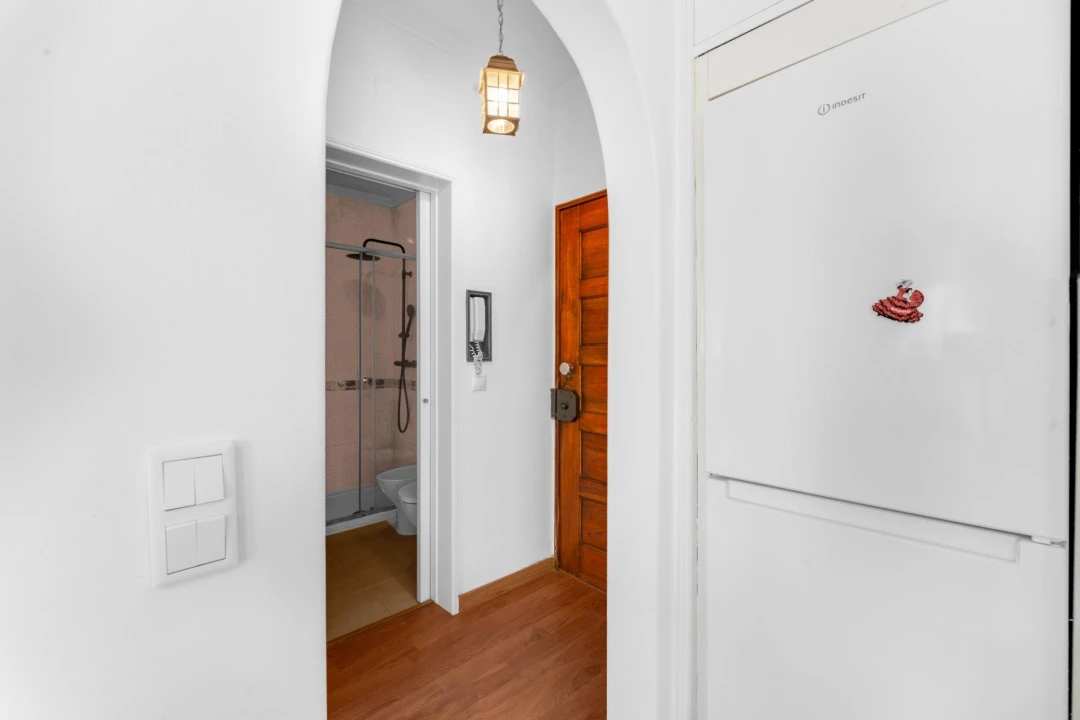 Apartamento T1 para Venda em Carcavelos e Parede Foto 14