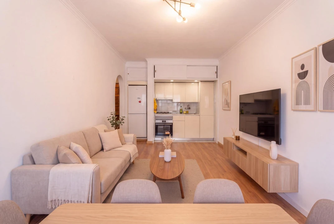 Apartamento T1 para Venda em Carcavelos e Parede Foto 5