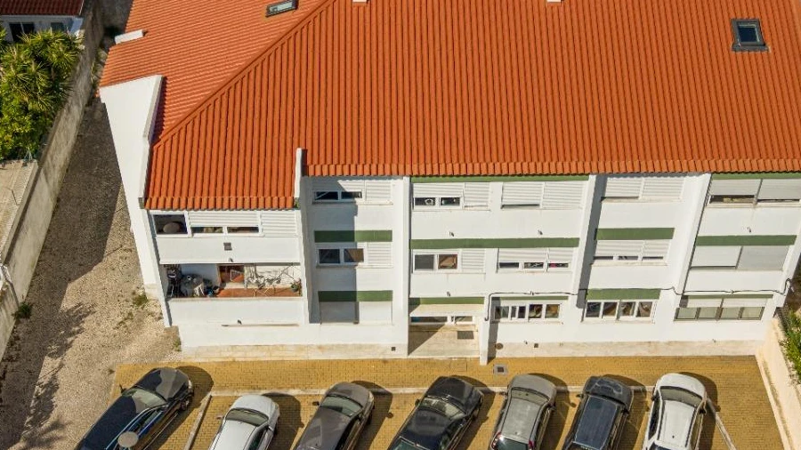 Apartamento T1 para Venda em Carcavelos e Parede