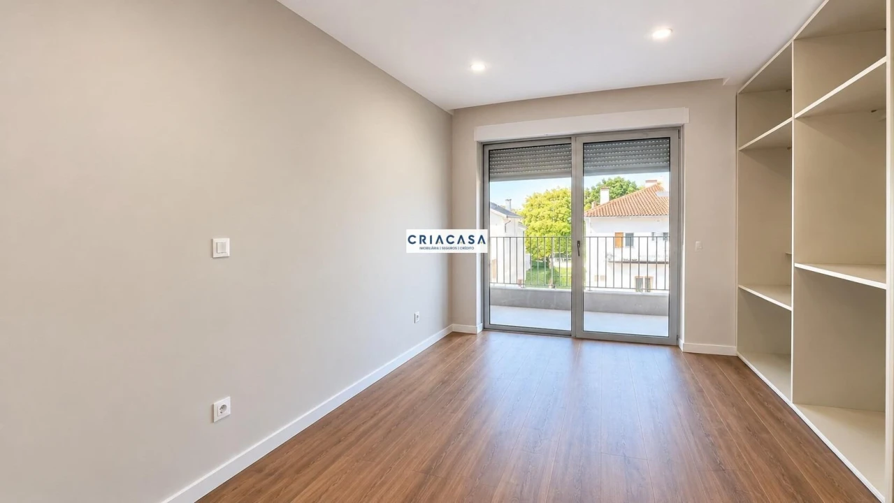 Apartamento T5 para Venda em Viseu Foto 12