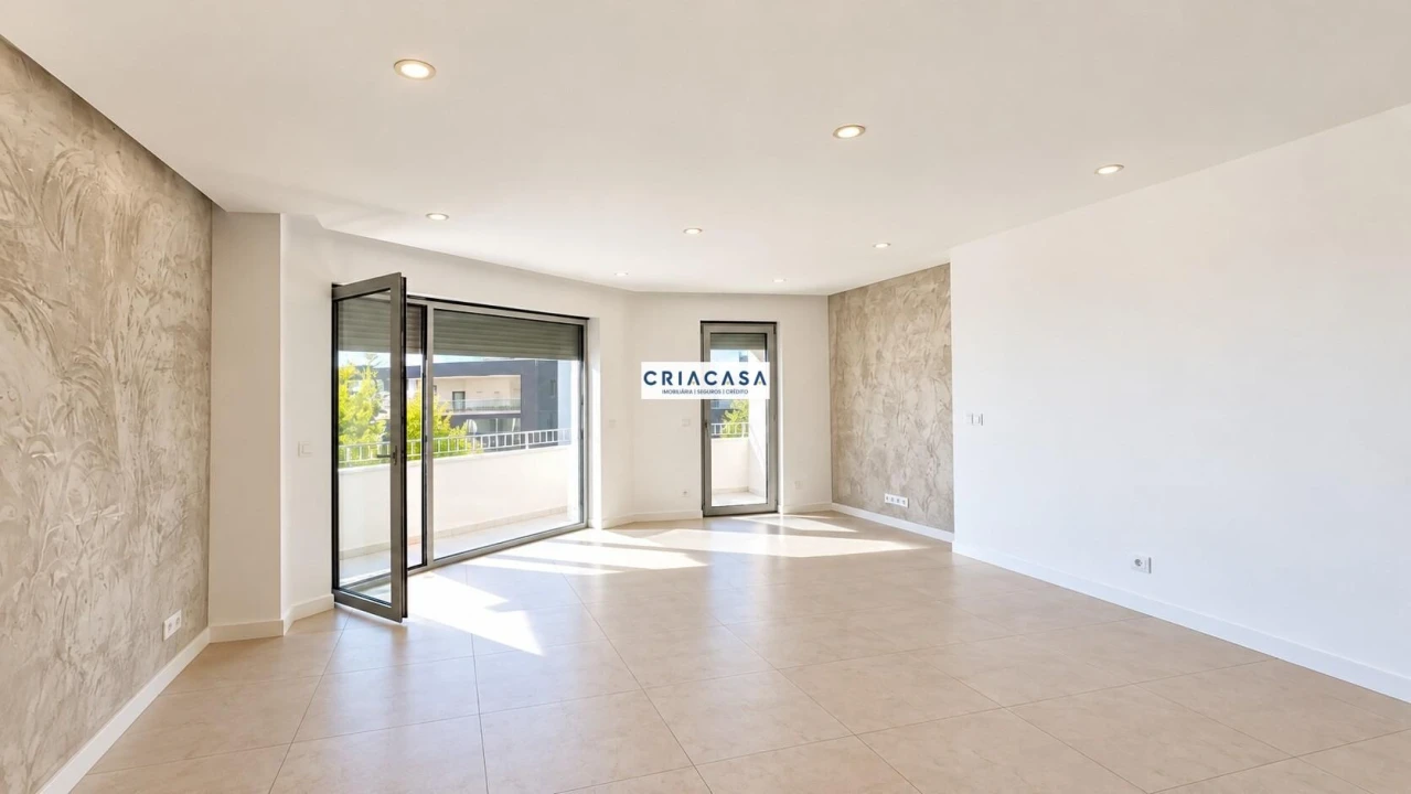 Apartamento T5 para Venda em Viseu Foto 2